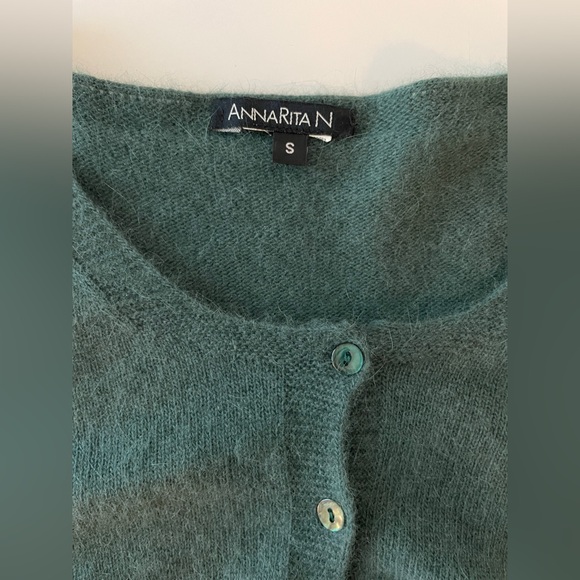 Warm cropped top! 💚 - Picture 7 of 8